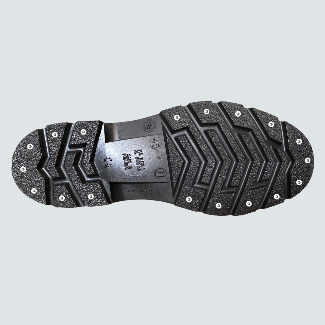 Deluxe+ w. studs (090003)